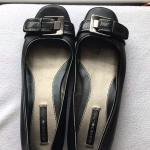 ❤️ BOGO❤️ bandelino black flats size 9.5